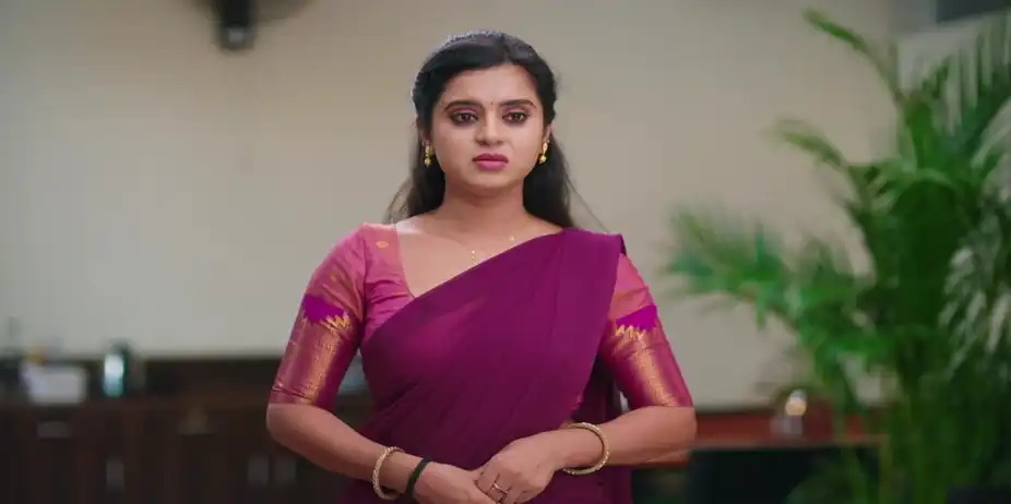 Preetham’s Pain Turns Him to Alcohol - Gowri