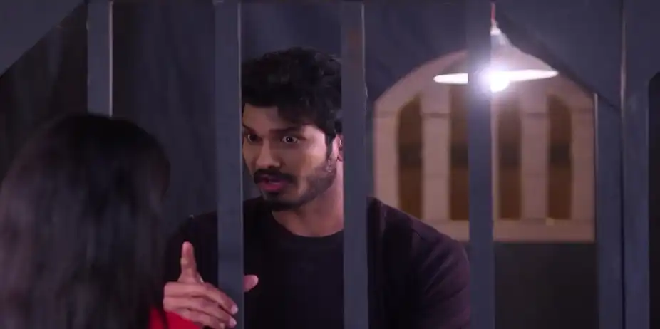 Mani Visits Abhi - Tu Khara Mun Chaai