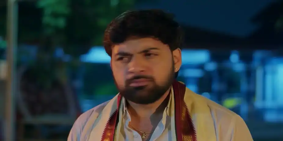 Rajaram Learns about the MLA's Actions - Sandhyaraaga