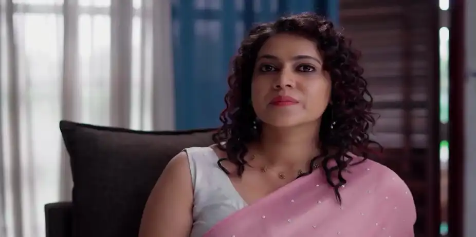 Chandramathi Belittles Akshita's Family - Durga