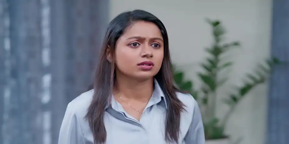 Gadha's Words Shock Sithara - KrishnaGadha