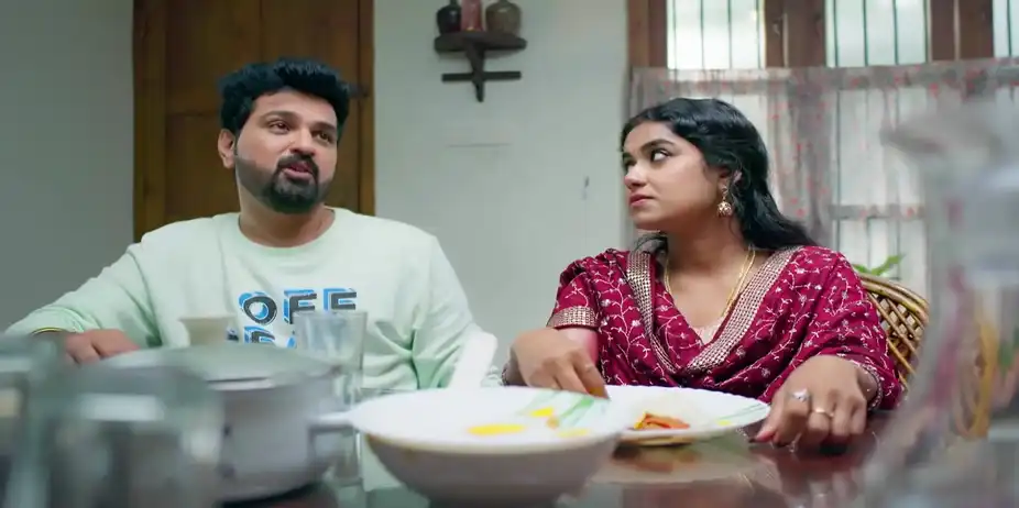 Varun Scorns Kalpana - Snehapoorvam Shyama