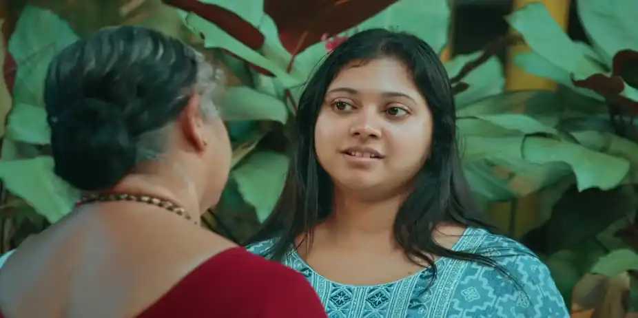 Priyanka Shares Her Plan with Muthassi - Snehapoorvam Shyama