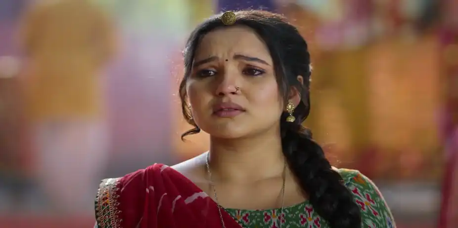 Vasudha S1 E450 - Devansh Leaves the Chauhan House
