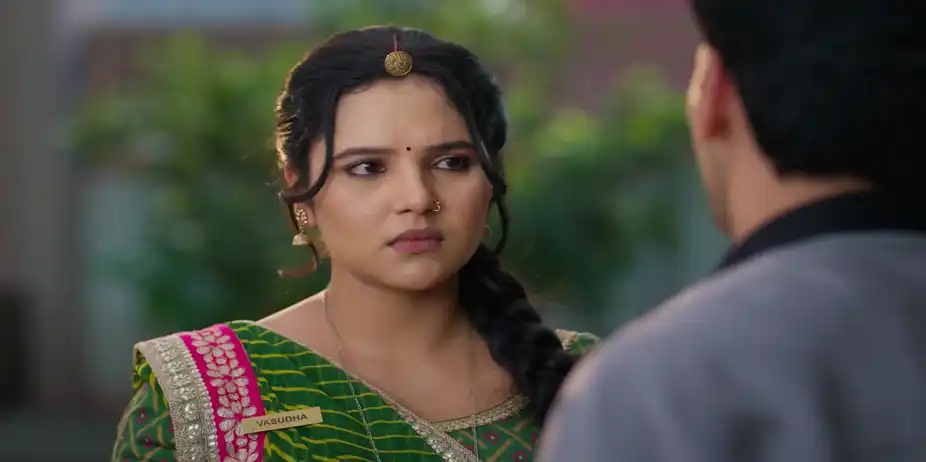 Avinash Involves Vasudha in His Plan - Vasudha