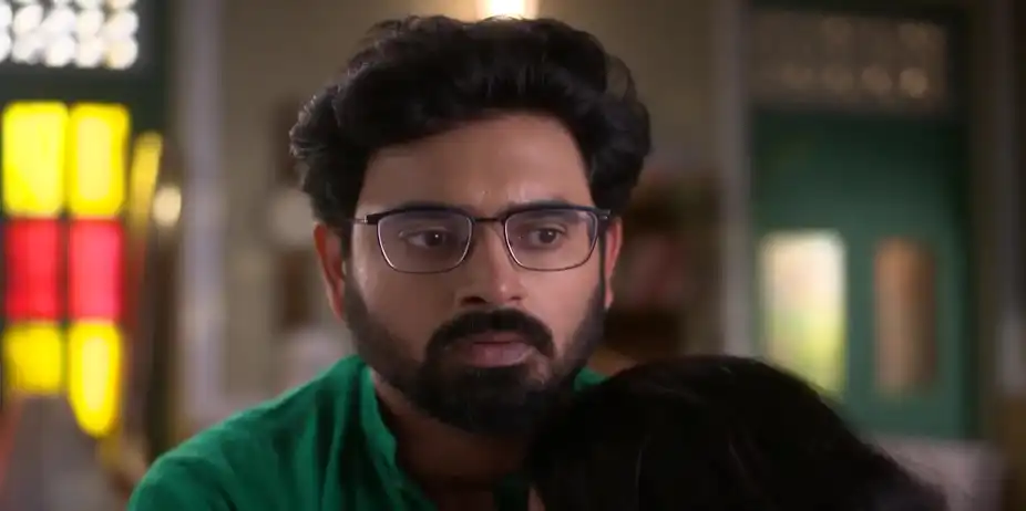 Gora Thinks of Roop - Taare Dhori Dhori Mone Kori