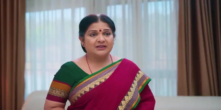 Bhagya Tells Mandakini about Bhoomika - Amruthadhaare