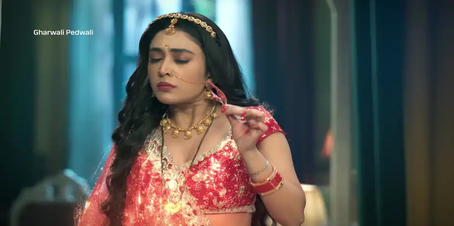 Latika’s Spirit Appears before Saavi - Gharwali Pedwali - Promo