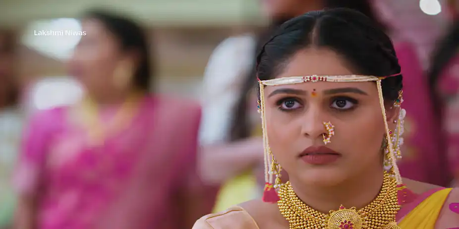 ZEE5 Smart Play - Lakshmi Niwas - Trailer
