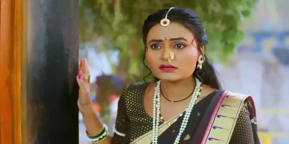 Lali Gets Worried about Gopal - Devmanus Madhla Adhyay