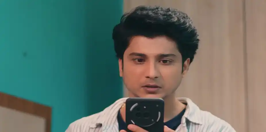 Jayant Is Shocked to See Janhavi Locked Up - Lakshmi Niwas