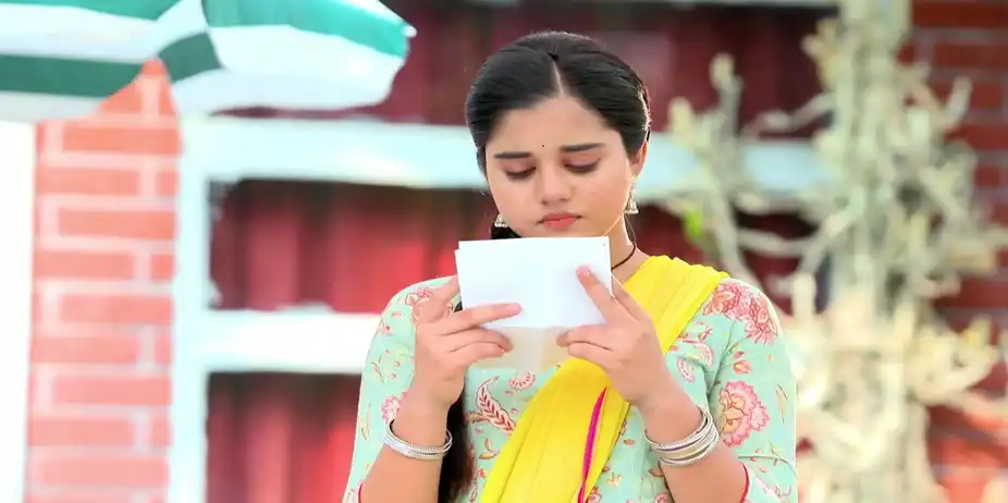 Kusum Reads Out A Love Letter - Kusum