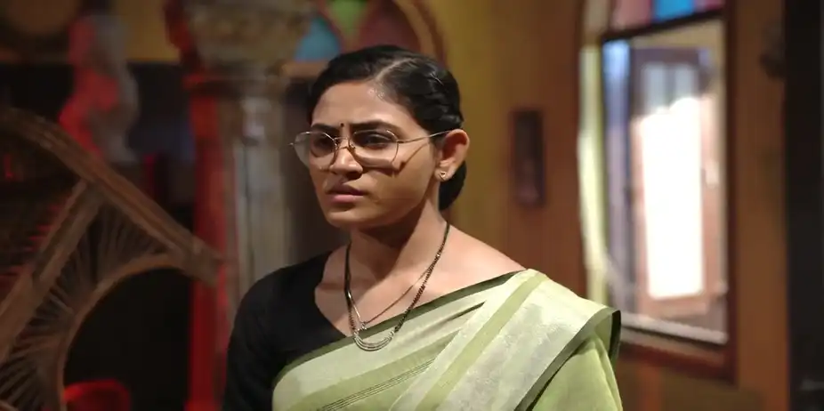Priya Fails to Find an Important Object - Suna Jhia