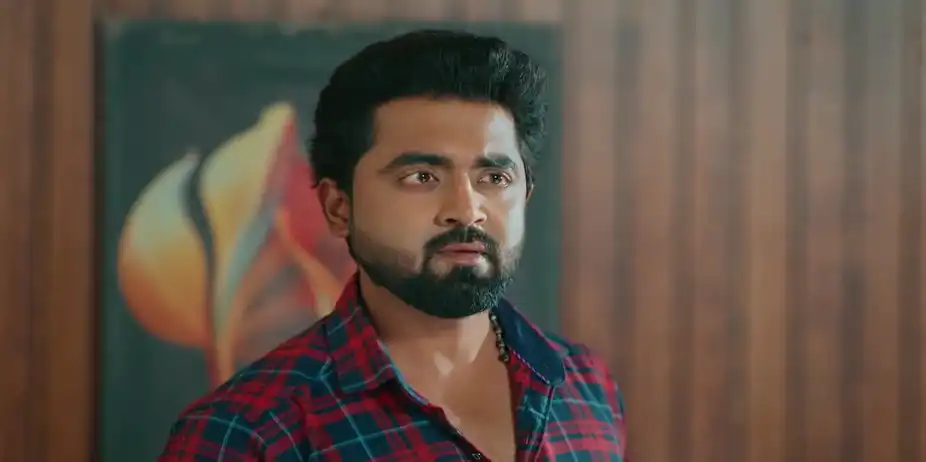 Rithika Lashes Out at Ananthan Pillai - Akale