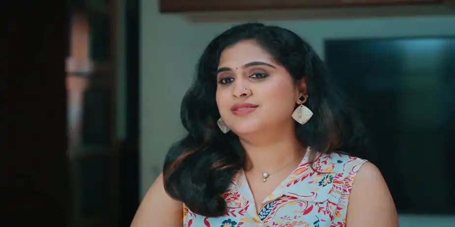 Priyanka's Uneasiness - Snehapoorvam Shyama