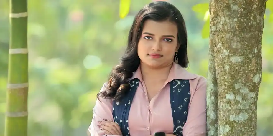 Megha Observes Kusum and Ayushman - Kusum