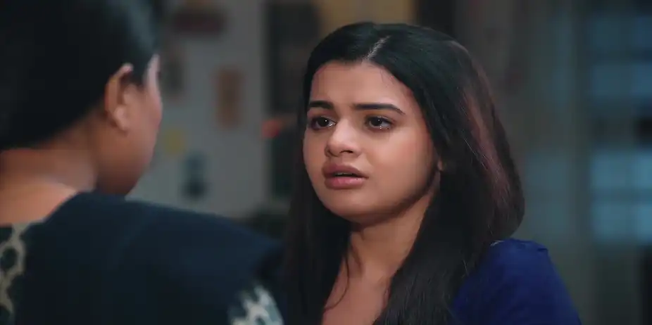 Bhoomika Consoles a Distressed Radhika - Lakshmi Nivas