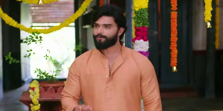 Parshu Halts His Engagement Ceremony - Annayya