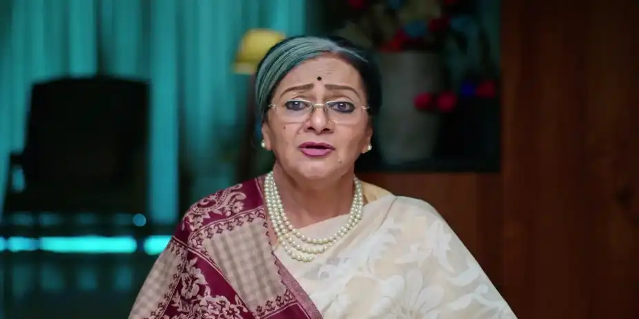 Mahalakshmi Remains Unaware of Ramesh's Act - Karna