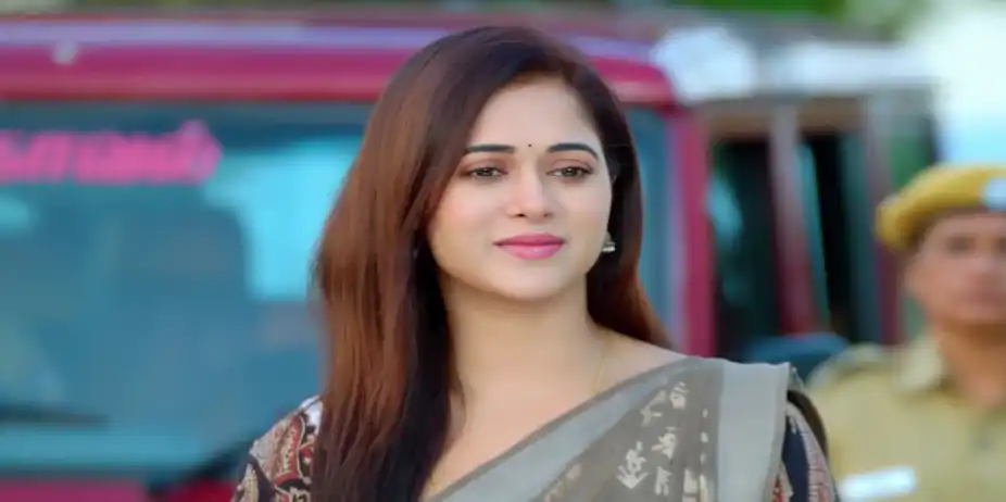 Maya Condemns the Inspector - Sandhya Raagam
