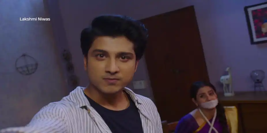 Vishwa Threatens Jayant - Lakshmi Niwas - Promo