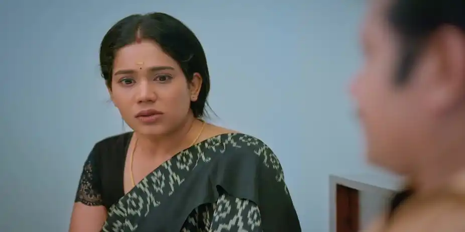 Prakash Shares His Intention with Suchitra - Manathe Kottaram