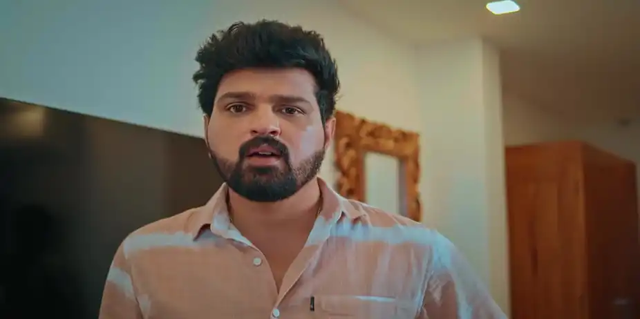 Varun Confronts a Masked Benjamin - Snehapoorvam Shyama