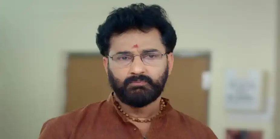 Maya's Accident Shatters Janaki - Sandhya Raagam
