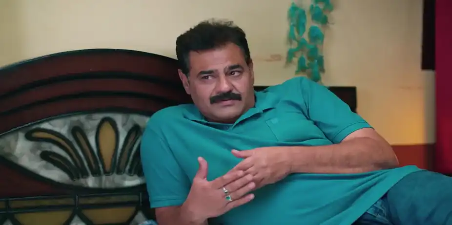 Bhoomika and Goutham’s Tender Moments - Amruthadhaare