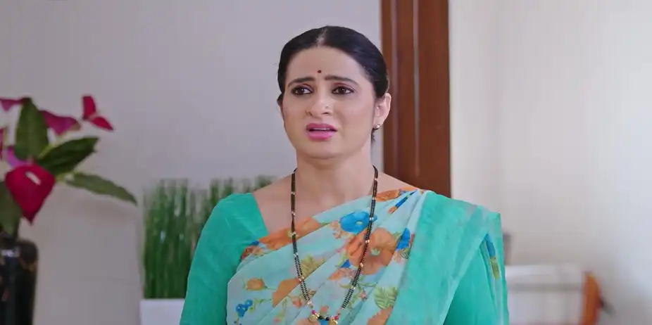 Santosh and Veena Stunned - Lakshmi Nivasa