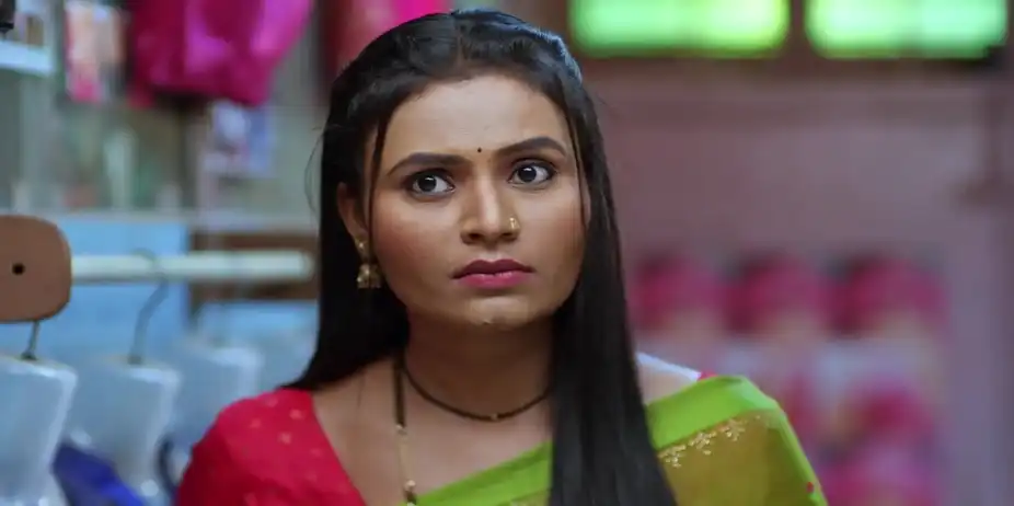 Lali Saves Gopal from Sudhakar's Questioning - Devmanus Madhla Adhyay