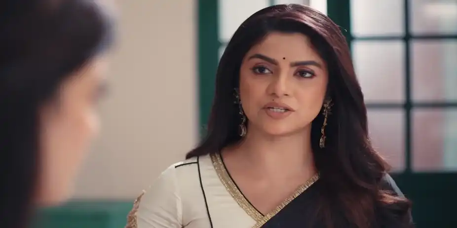 Maya Sets a Price on Shivay and Jagadhatri - Jagadhatri