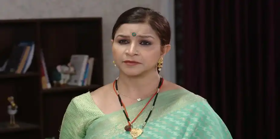 Bhawani Discusses Shivani - Suna Jhia