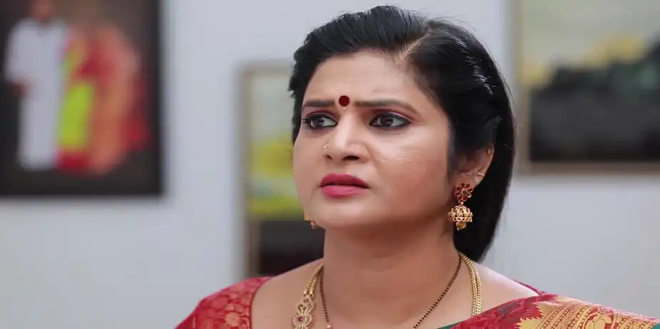 Ganeshan Learns about the Sumangali Puja - Varisu