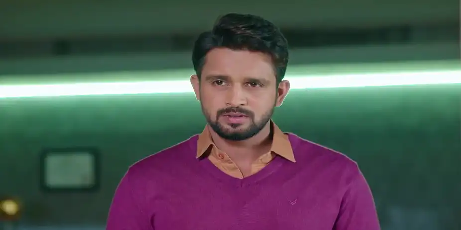 Nidhi Finds Support - Karna