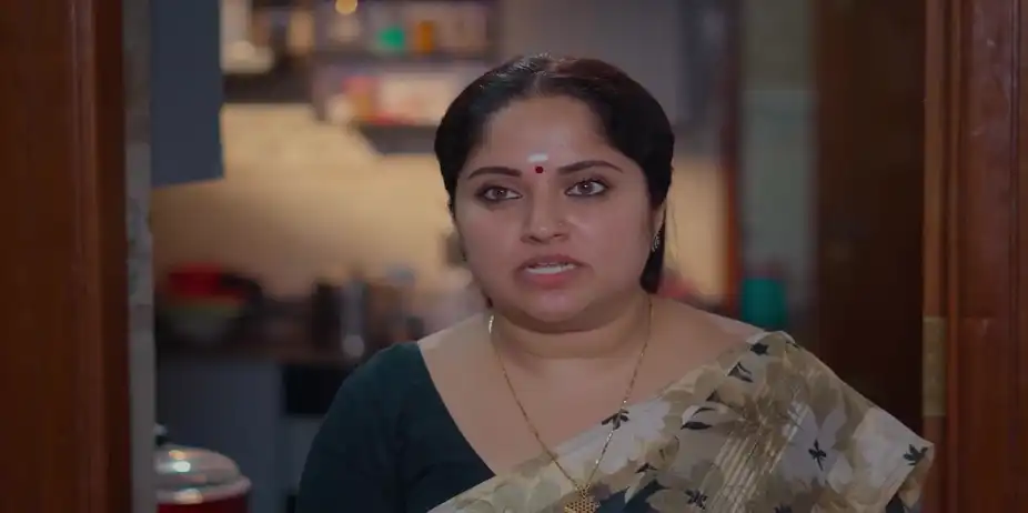 Vasumathi's Words Stun Achamma - Durga