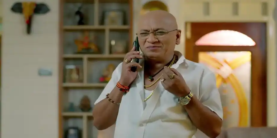 Karunakaran Calls the CI - Manathe Kottaram