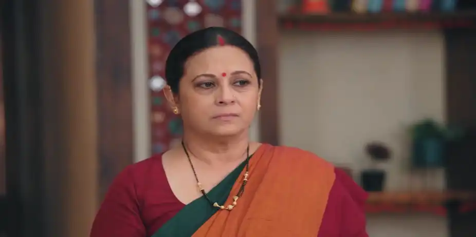 Lakshmi's Family Likes Raj - Lakshmi Nivas