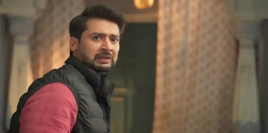 Saavi Is after Latika - Gharwali Pedwali