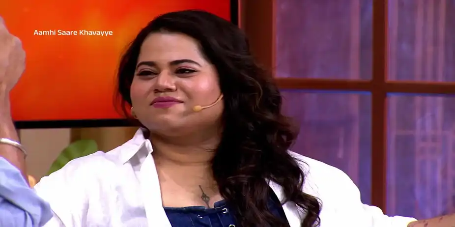Sanjay Jadhav and Dhriti Enjoy a Game - Amhi Sare Khavaiyee - Promo