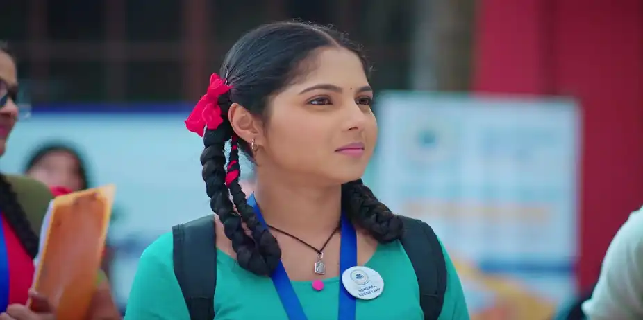The Students Decide to Go to Raigad - Kamali