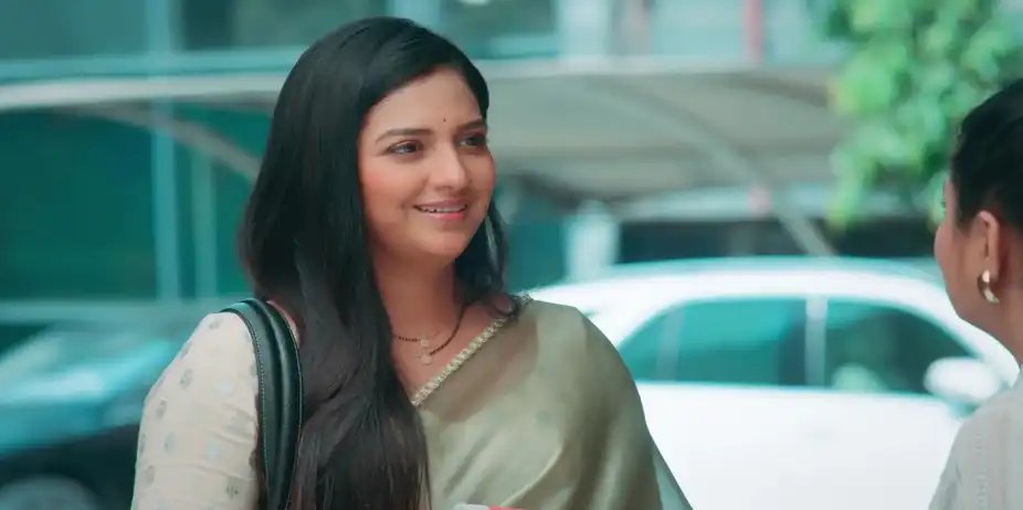 Nikita Refuses To Take Help from Swanandi - Veen Doghatli Hi Tutena
