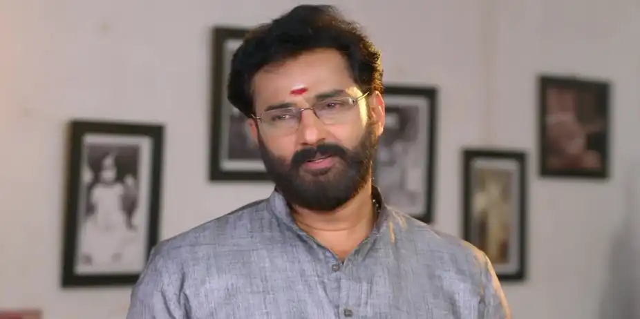 Raghuram is Happy for Seenu - Sandhya Raagam