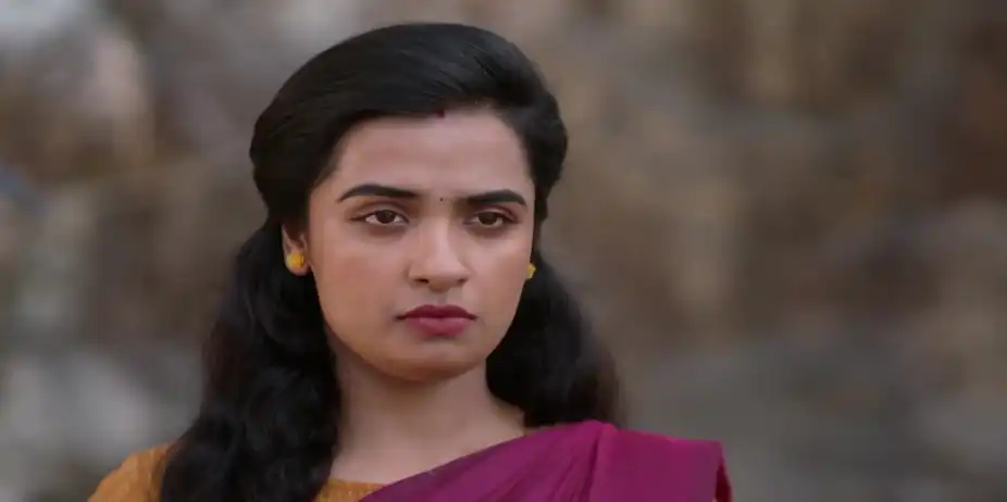 Nasser Targets Shalini - Kudumbashree Sharada