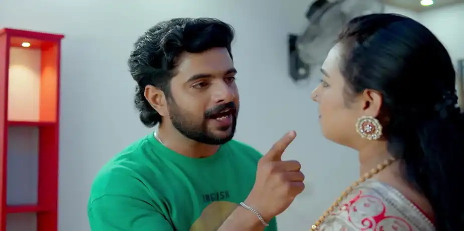 Deepak Confronts Ambika - Akale