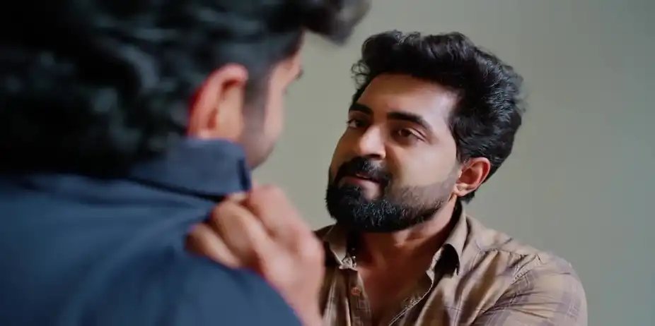 Raju Confronts Deepak - Akale