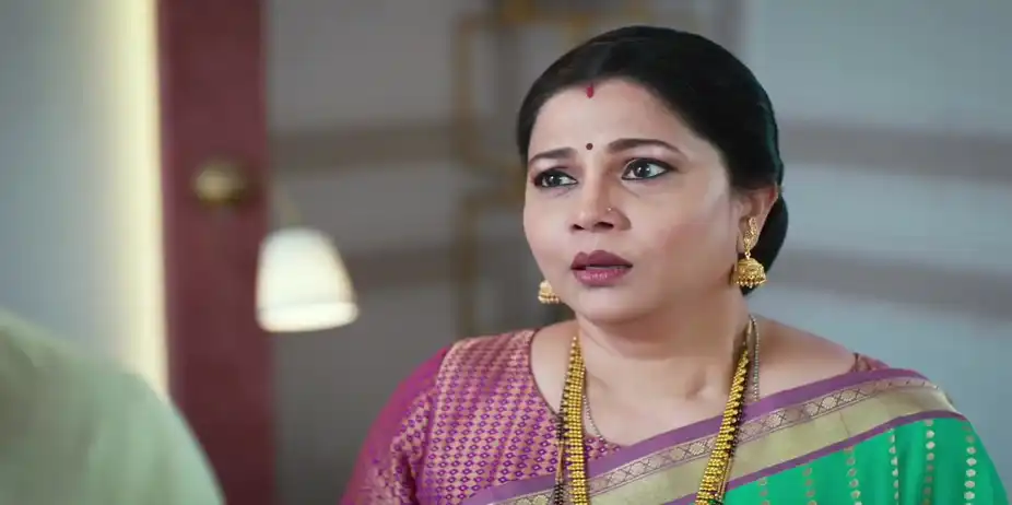 Tilottama Apologises To Niel - Savalyachi Janu Savali