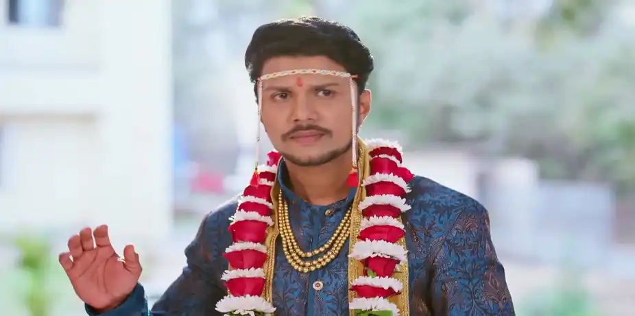 Everyone Is Shocked by Ajit and Maya's Act - Tula Japnar Aahe