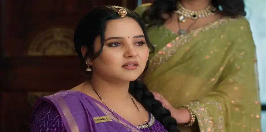 Vasudha Refuses to Do the Photoshoot - Vasudha