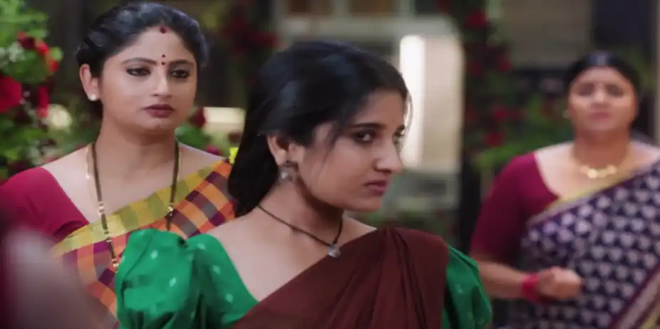 When Two Worlds Collide - Sose Tanda Soubhagya - Promo